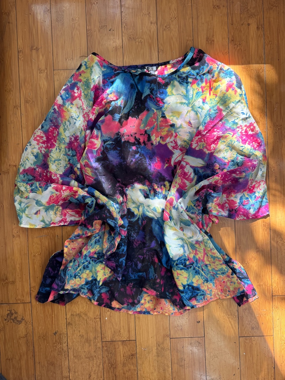 Kaktus Floral Tie-Dye Shawl in Pink, Blue, Yellow, Cream